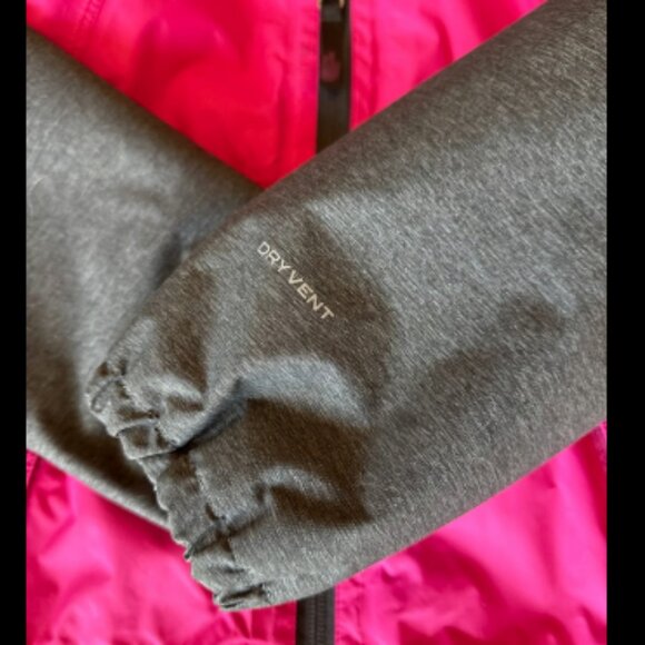 Girls 10/12 The North Face Dryvent Fleece Lined jacket - Picture 6 of 6